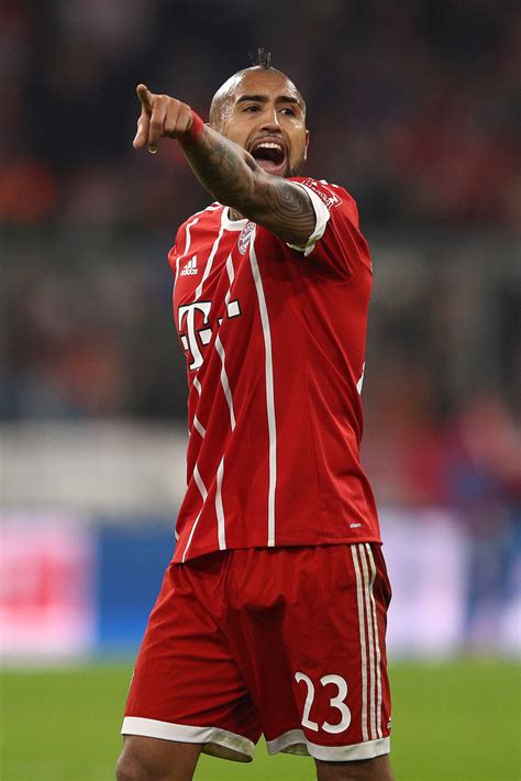 Arturo vidal, 33, aus chile ⬢ position: Arturo Vidal - FC Bayern Muenchen v FC Augsburg ...