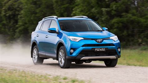 Toyota Rav4 Cruiser 2018 Review Snapshot Carsguide