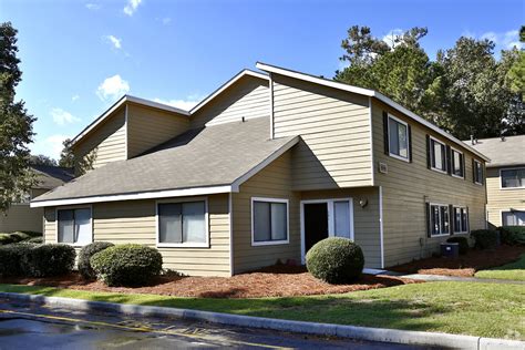 These stays are highly rated for location, cleanliness, and more. Royal Oaks Apartments Apartments - Savannah, GA ...