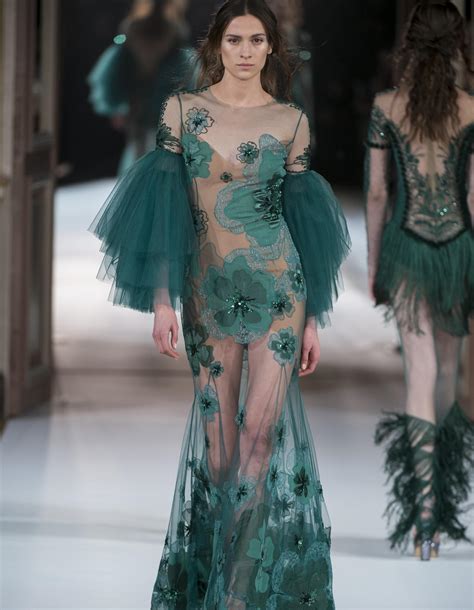 Défilé Yanina Couture Haute Couture Printemps été 2017 Paris Elle