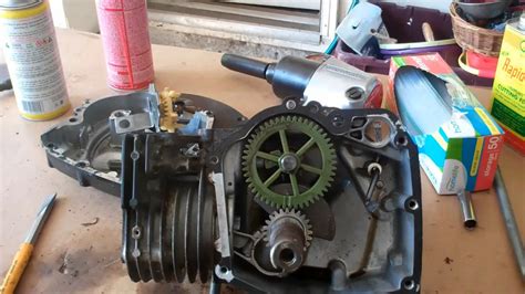 Briggs And Stratton Engine Disassembly Part 2 Of 2 Youtube