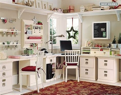 This craft room features maple melamine for the basic material with maple countertop/crown and brushed chrome baskets for her craftroom. Hugs and Keepsakes: CRAFT ROOM INSPIRATIONS