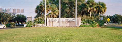 How to install aluminum fence on a hill. Vinyl & Aluminum Fence Install In Spring Hill FL - Fence ...