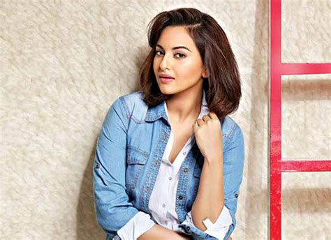 Heres How The Ittefaq Remake Starring Sonakshi Sinha Will Differ From The Original Bollywood