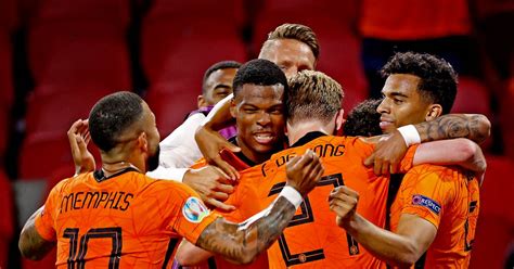 Voorkom vervelende verrassingen op reis. Fotoserie | De mooiste beelden van Nederland-Oostenrijk ...