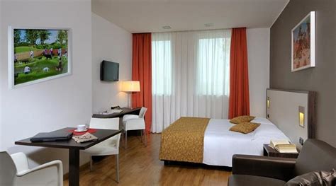 Wifi and an evening social are free, and this hotel also features a restaurant. Camere - Best Western Falck Village Hotel - Sesto San Giovanni