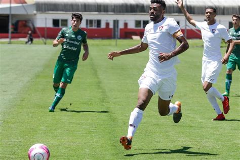 O jogo terá transmissão pelo sportv, e o ge acompanha em tempo real. Fluminense x Chapecoense: Assista ao jogo do Brasileirão ...
