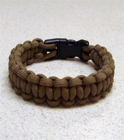 This playlist will provide you with many different tools for learning what i know and use for paracord. How to Make Multifunctional Paracord Project - DIY & Crafts - Handimania