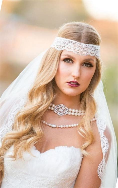 Another style inspired by old hollywood glamour. Wedding Hairstyles with Long Veil