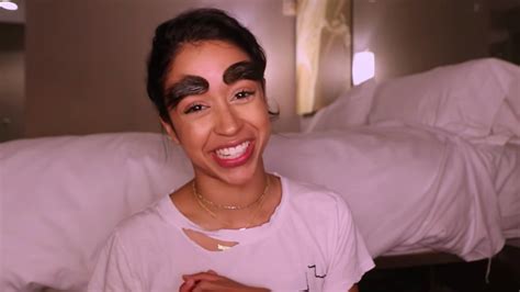 Watch Youtube Comedian Liza Koshy Try Out Eyebrow Products Video Allure
