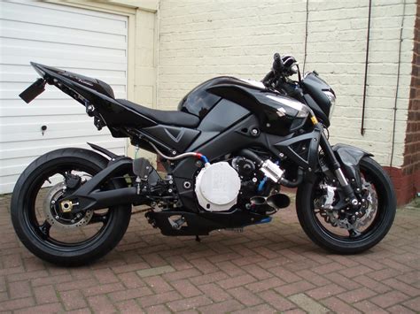 Send your review and photos to email protected this review comes from budding politician paul keyworth who is attempting to kickstart his motorcycle australia party. 430 bhp Suzuki B-King turbo | MCN