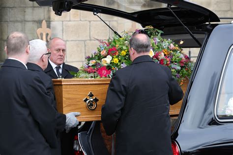 Liz Dawn funeral: Coronation Street stars pay their respects to the