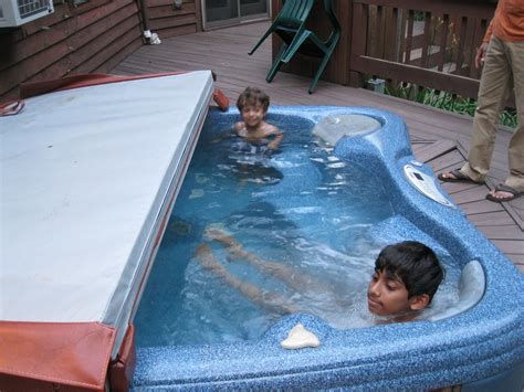 cousins in the hot tub meruguj flickr