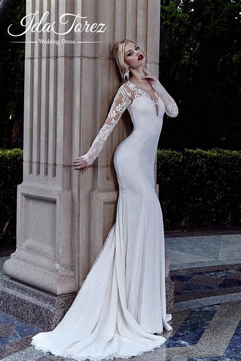 Find the perfect wedding dress for your big day. Romantic Trumpet-Mermaid V-Neck Natural Court Train ...