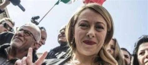 Ora Giorgia Meloni vuole abolire il reato di tortura