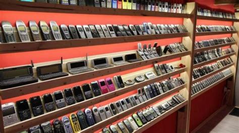 No Smartphones Vintage Mobile Phone Museum Opens In Slovakia