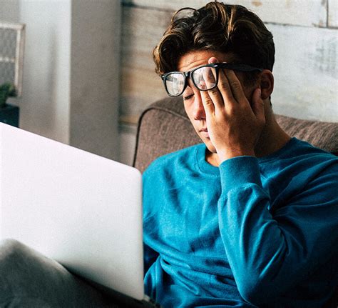 Poor lighting, weak eye muscles, and fatigue could be the culprit. Computer eye strain: Symptoms, treatment, and exercises