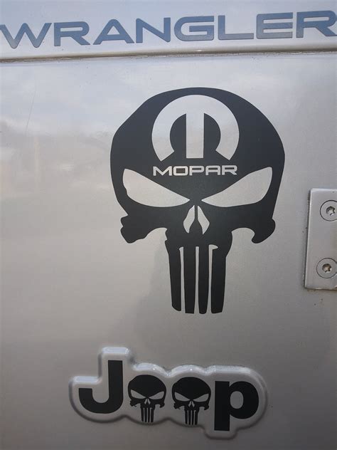 Mopar Skull Decal