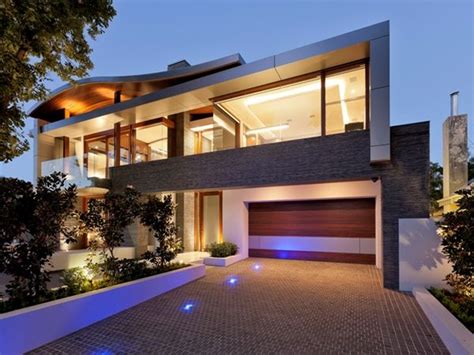 This is the story of a house, a rain tank, an incredible view, and two homeowners who didn't quite realize what they were getting themselves into. award winning house designs australia - Google Search ...