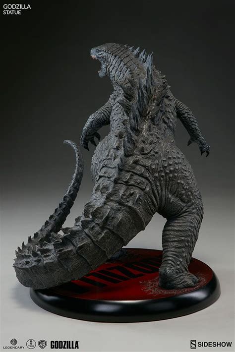 Is kong wearing a collar? Godzilla Sideshow Collectibles Statue - Movie Mania