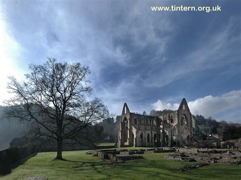 Photo Tintern Abbey In Wales What To See In Southeast Wales