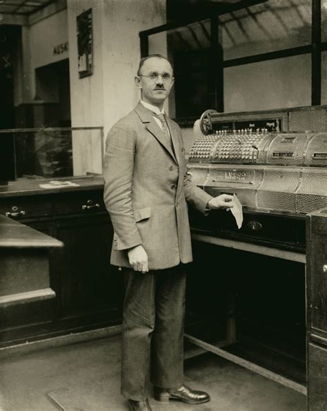 On the following pages you will find a lot of useful information. [Savings bank cashier, Cologne (Kasserier in einer ...