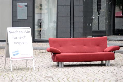 Die sendung wird in hamburg lokstedt produziert. Rotes Sofa Fulda - Die Live-Überraschungsaktion in der ...