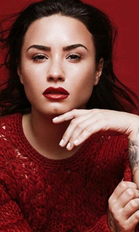 Demi Lovato Wearing Red Lipstick Demi Lovato Makeup Inspiration
