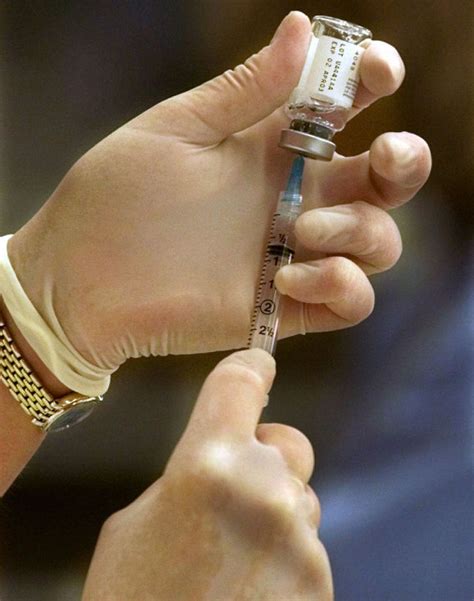 Public funding debated as Meningitis B vaccine arrives in Canada | The Star