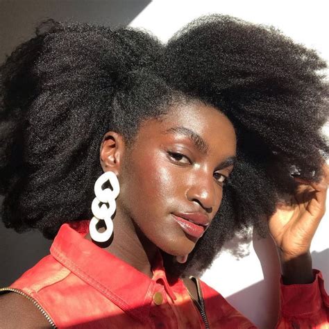 22 Afro Hairstyles That Embrace Your Natural Texture Texturizer On