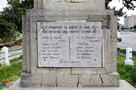 Monumentul Eroilor Din Primul Razboi Mondial Din Moreni Obiective