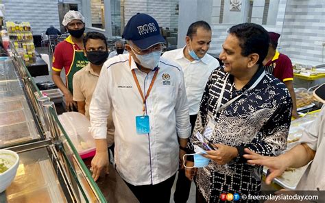 Sumbangan disampaikan menteri wilayah persekutuan, tan sri annuar musa bersama ketua pegawai eksekutif ywp, zaizalnizam zainun. Lebih 1,000 kios untuk bantu belia jadi usahawan di KL ...