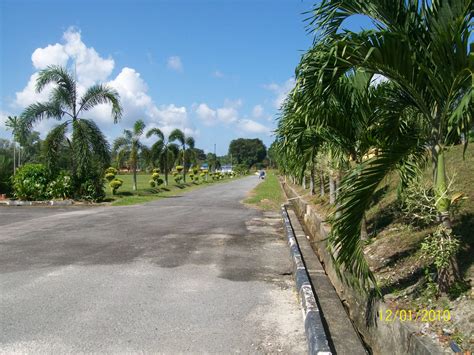 Bandar tenggara is a town in kota tinggi district, johor, malaysia. SMK BANDAR TENGGARA: Landskap