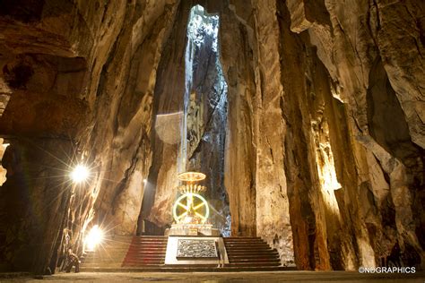 Am Phu Cave Marble Mountains Da Nang Vn Caves In The Ma Flickr