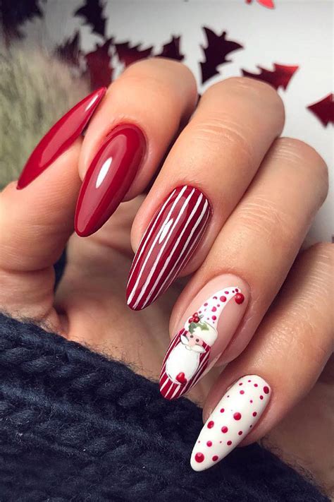 Christmas Nails The Most Festive Manicures For The Holiday Season Glamour Uk