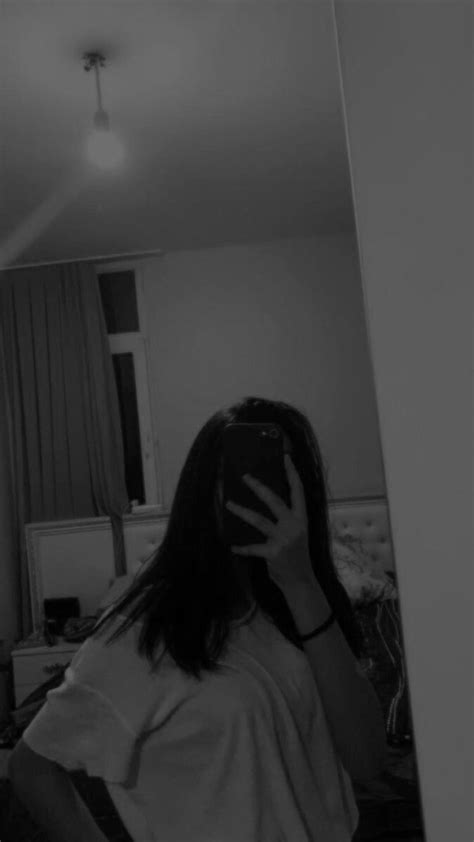 pin by sichatr on เซ็กซี่ mirror pictures selfie mirror selfie girl blurred aesthetic girl