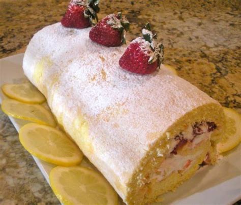 Grandma mollie's passover sponge cake mara shapshay. Passover Sponge Cake Roll With Strawberries And ...