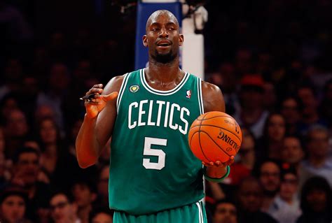 Boston Celtics News Yes There Were Boos At Kevin Garnett S Jersey
