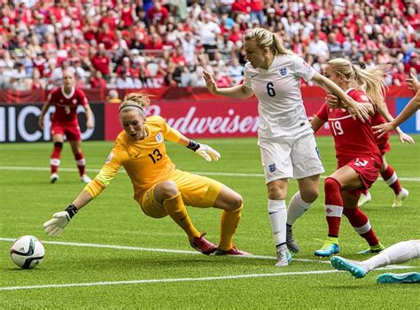 Womens World Cup 2015 Siobhan Chamberlain Takes Emergency World Cup