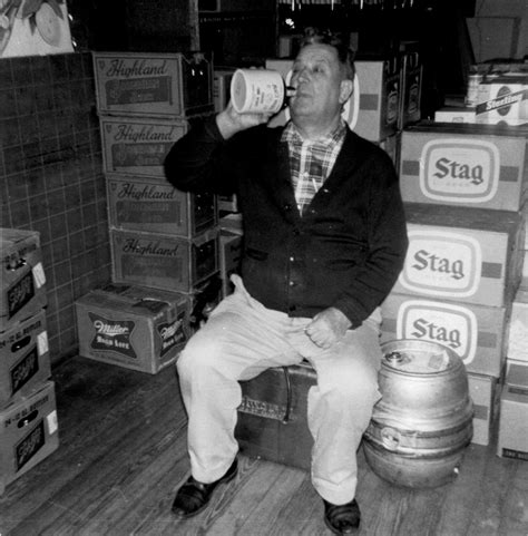 Interesting Vintage Snapshots Capture People Posing With Beer In The
