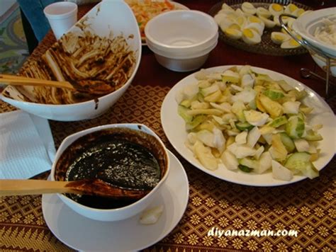 I've always thought every singaporean loves fruit rojak but i was wrong. Majlis Terlarang | diyanazman.com