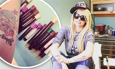 Avril Lavigne Shares Snap From Her Lyme Disease Specialists Office
