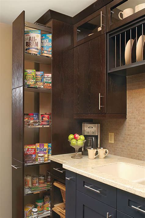 Kitchen cabinets play a huge role in any kitchen remodel. Dispensa Pantry Cabinet - Kitchen Craft Cabinetry