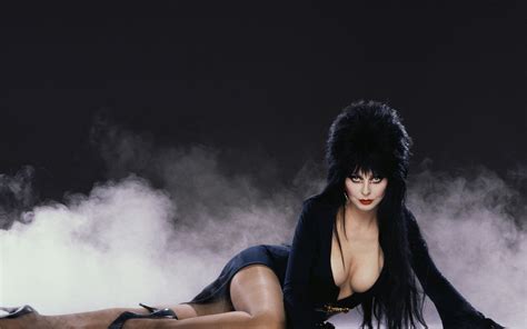 Elvira Still Hot At Ign Boards