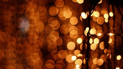 Download Wallpaper 3840x2160 Garland Light Glare Bokeh Dark 4k Uhd