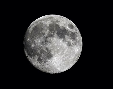 Licht-donker contrast | Super moon, Moon, Full moon