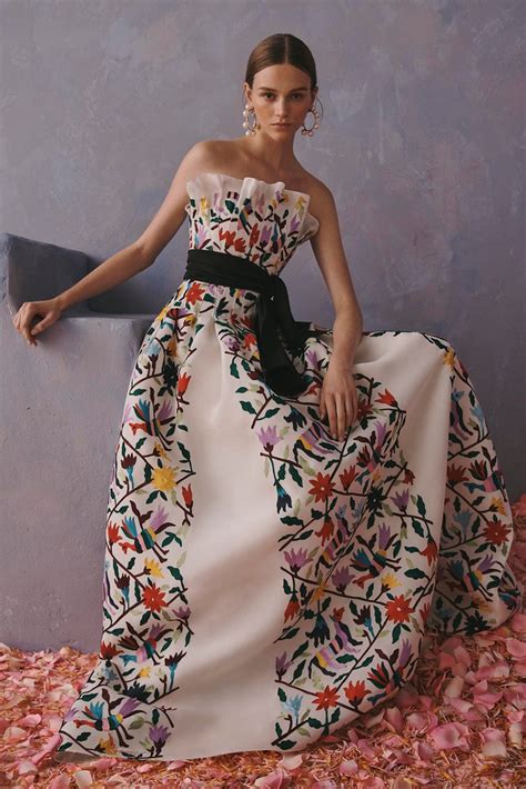 Carolina Herrera Dress Otomi Designs Contemporary Dress De Flickr