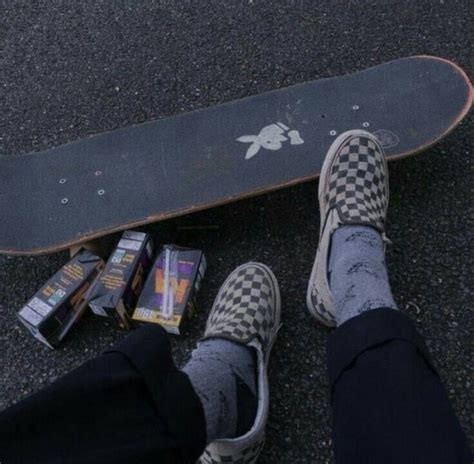 Explore and check out this beautiful collection of skateboard aesthetic wallpapers for your desktop and iphone, with 21+ skateboard aesthetic background images. (+48) Aesthetic Skateboard Wallpaper - 2K Best of IMG - 2K Wallpaper