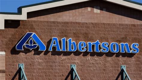 Albertsons Aims For Ipo Re Do At Lower Price Considers Downsize