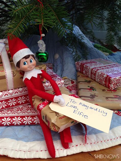 15 Insanely Simple Elf On The Shelf Ideas For Christmas Eve Page 2